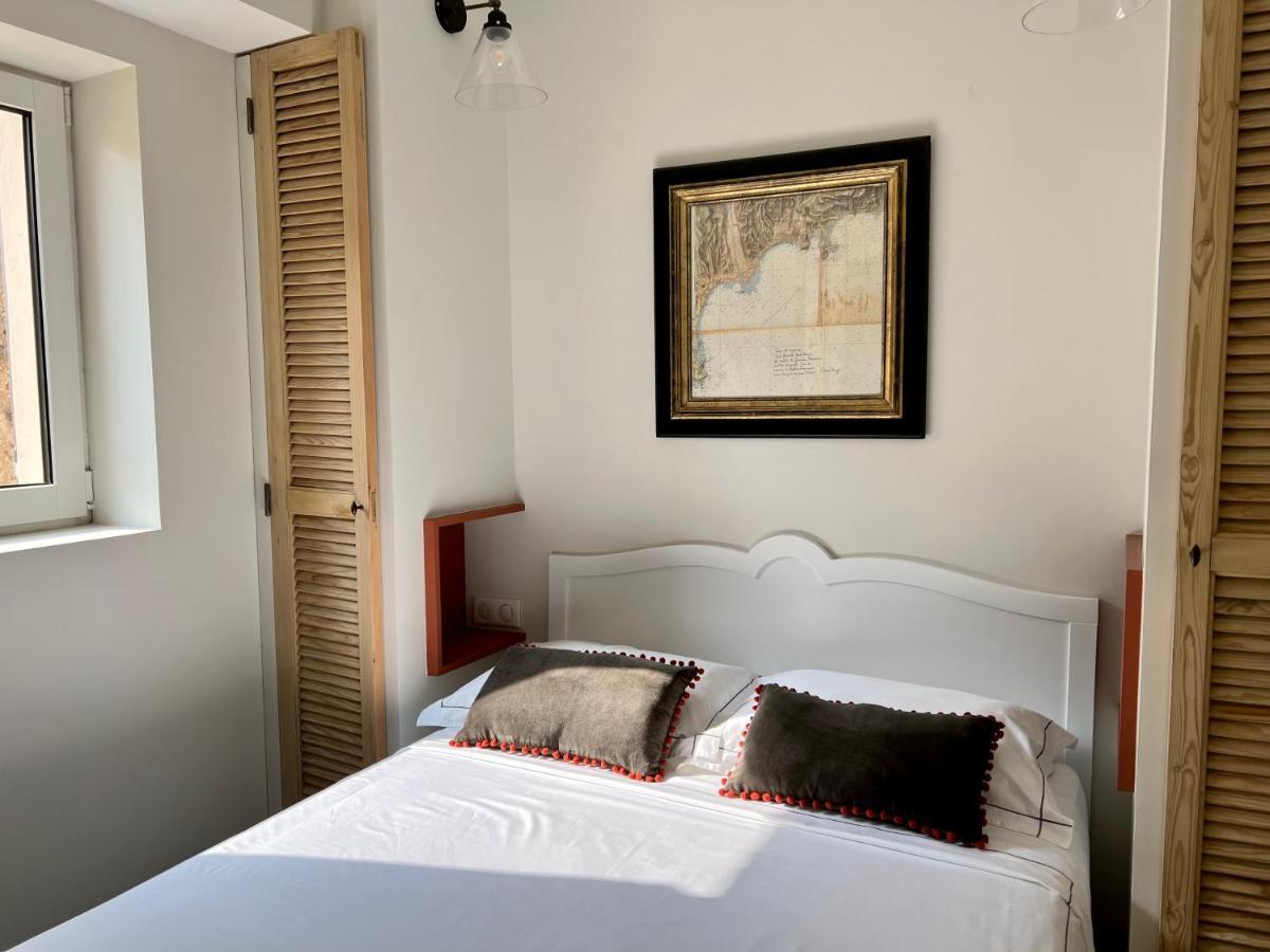 Les Petits Volets 2 Bed & Breakfast Antibes Exterior photo